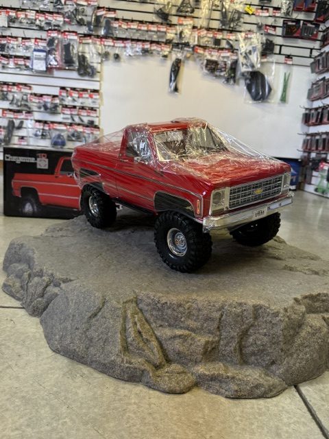 TRAXXAS 1/10TH TRX-4 Chevrolet K10 RED BRAND NEW!